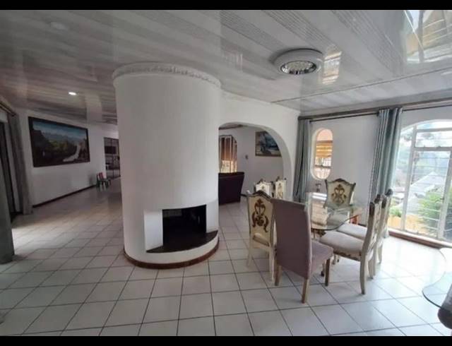 4 BEDROOM HOUSE FOR SALE IN BASSONIA